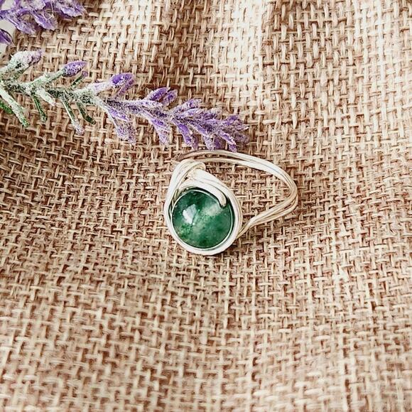 Green Natural Jade Stone Bead Ring / Wire Wrapped Ring in Green, Silver - Picture 6 of 8